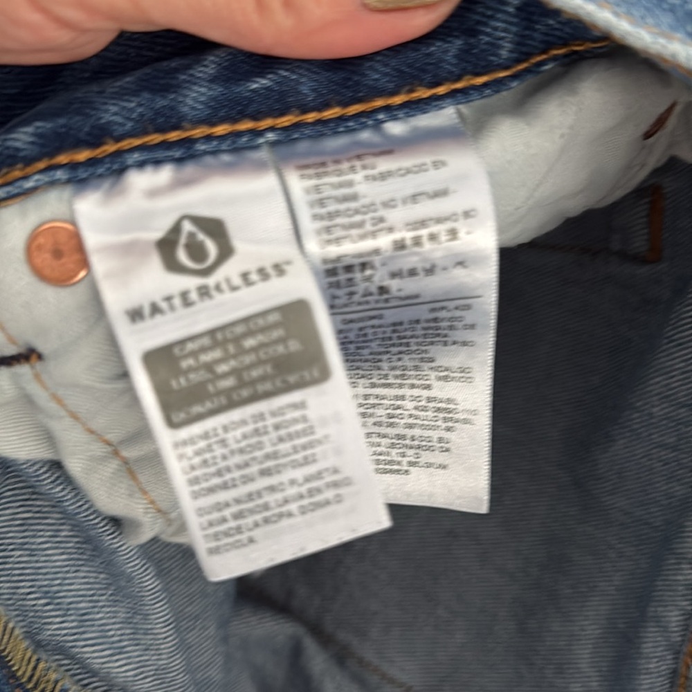 Men’s Levi jeans - Picture 10 of 10